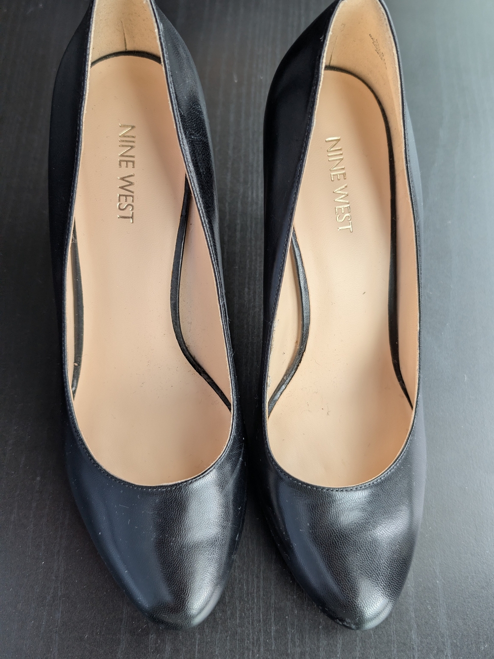 Nine West Black Leather Pointed Toe Heels
